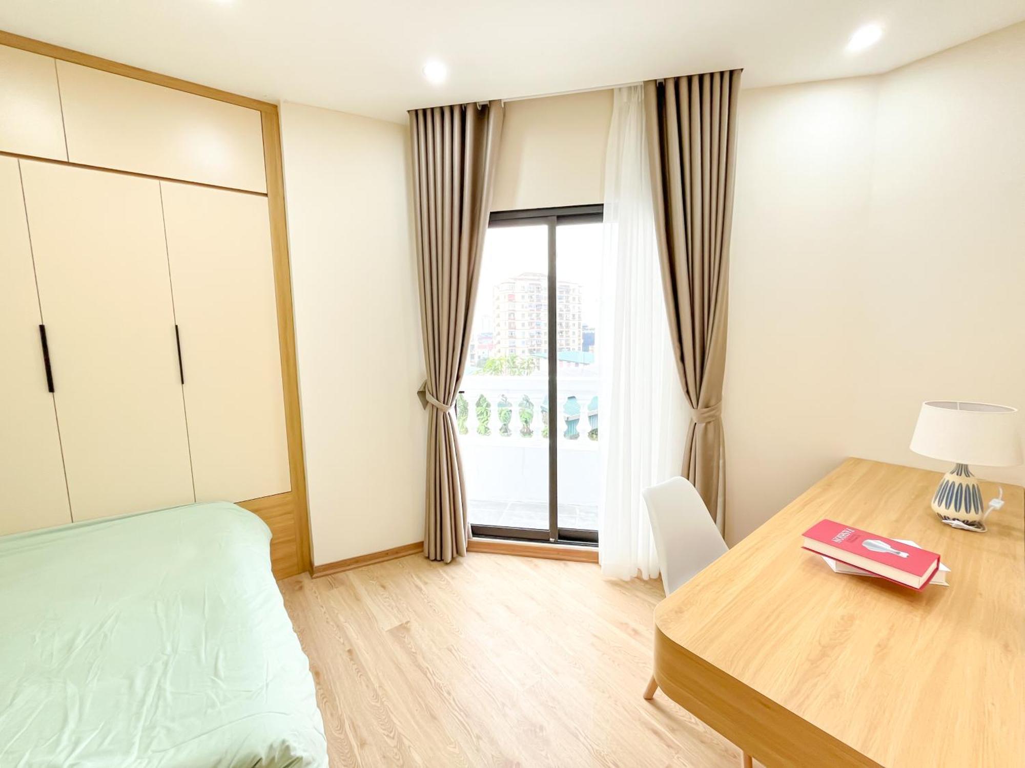 Amazing Housing Lac Long Quan Hanoi Exterior photo