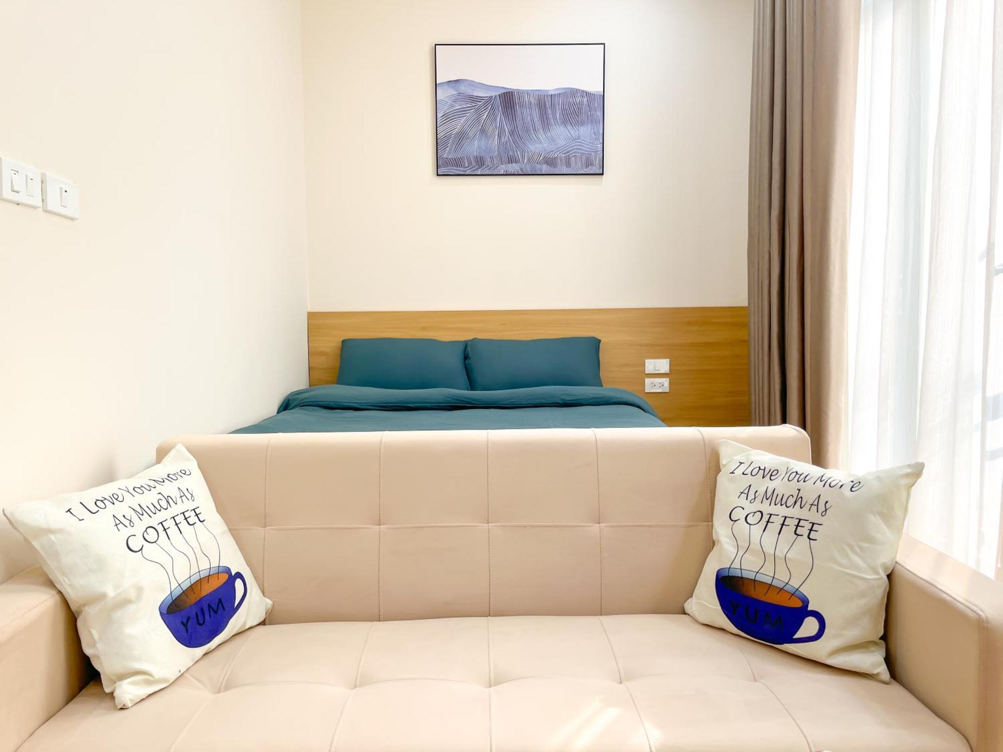Amazing Housing Lac Long Quan Hanoi Exterior photo